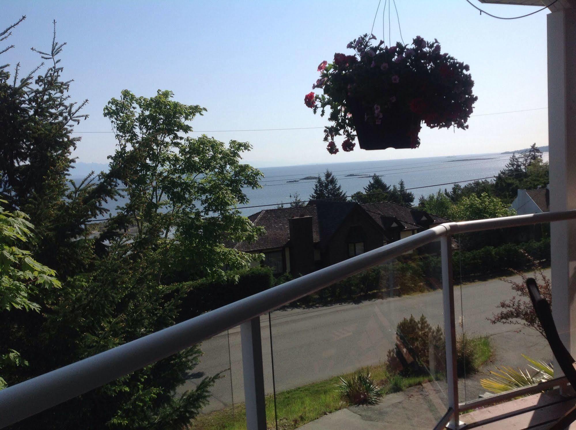 Nanaimo Ocean View Panzió Kültér fotó
